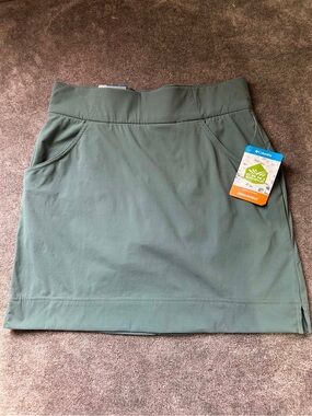 Columbia Jupe-Short Tennis Skort Olive Sage Green Active Skirt Golf Omni Shield